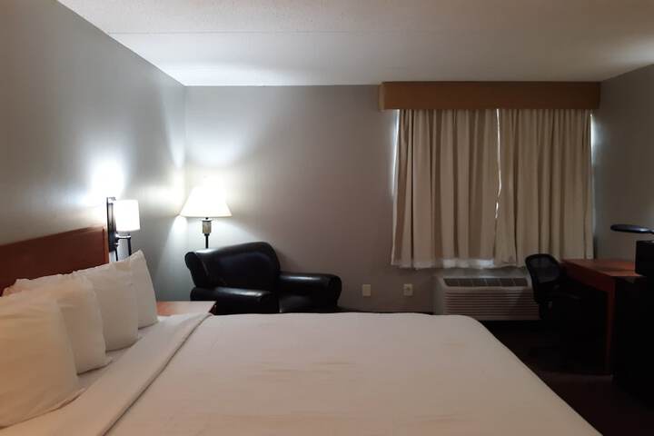 Room 55 of 76