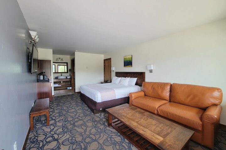 Room 12 of 63