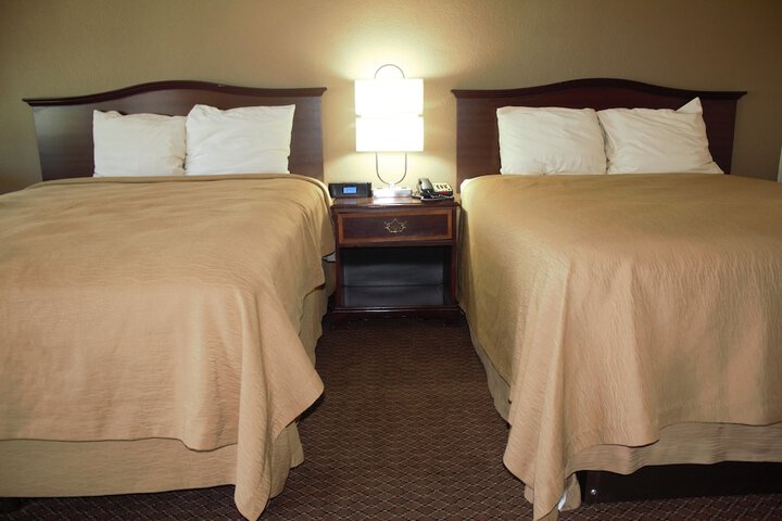 Room 10 of 24