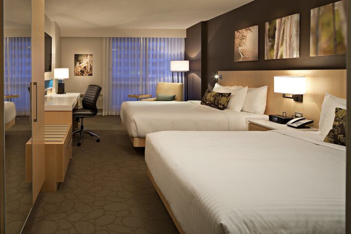 Room 44 of 77