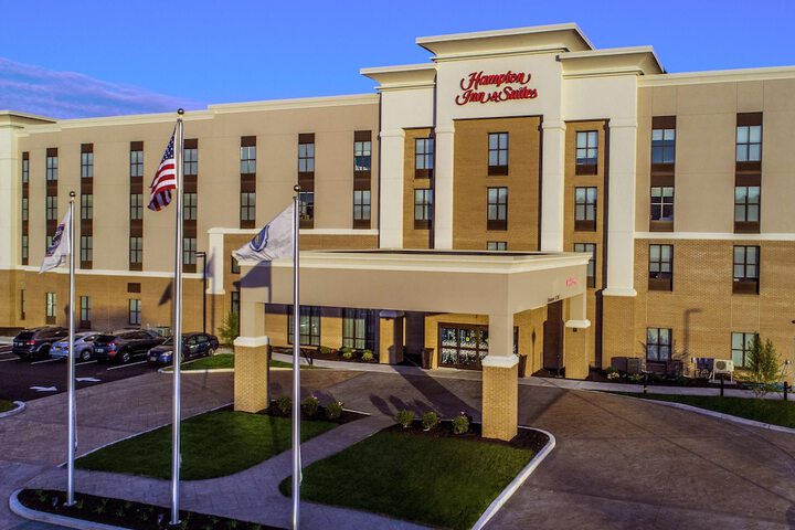 Hotel 2 of 49