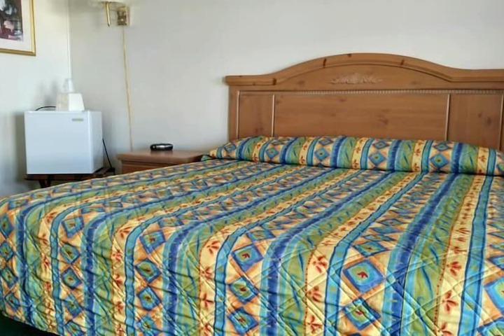 Room 18 of 35