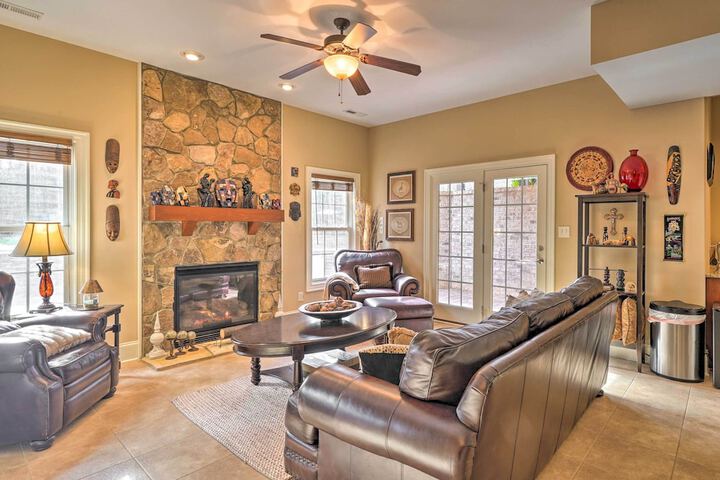 Luxury Estate: Game Room & Pickleball Court