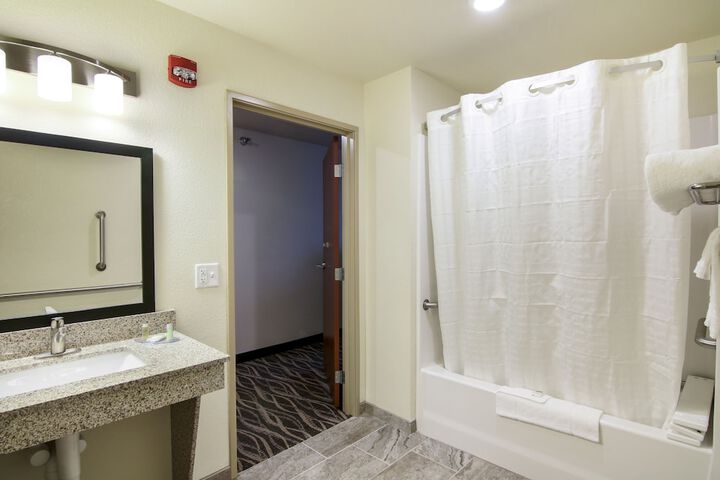 Room 26 of 41