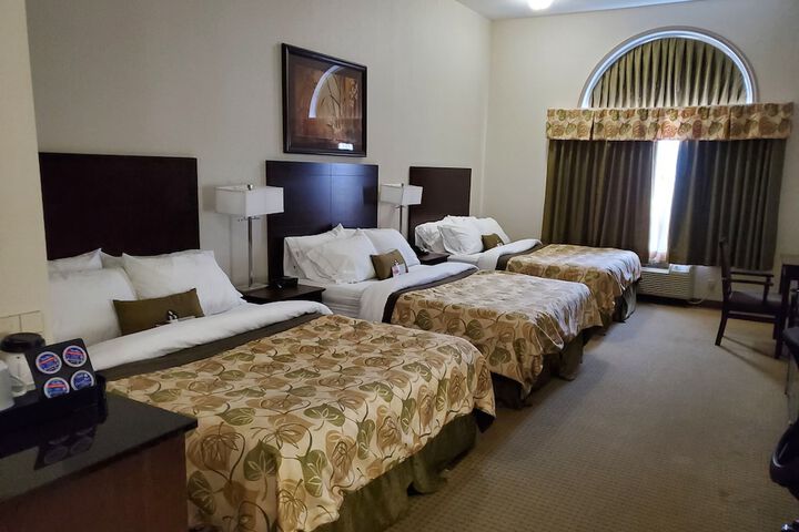 Room 25 of 29
