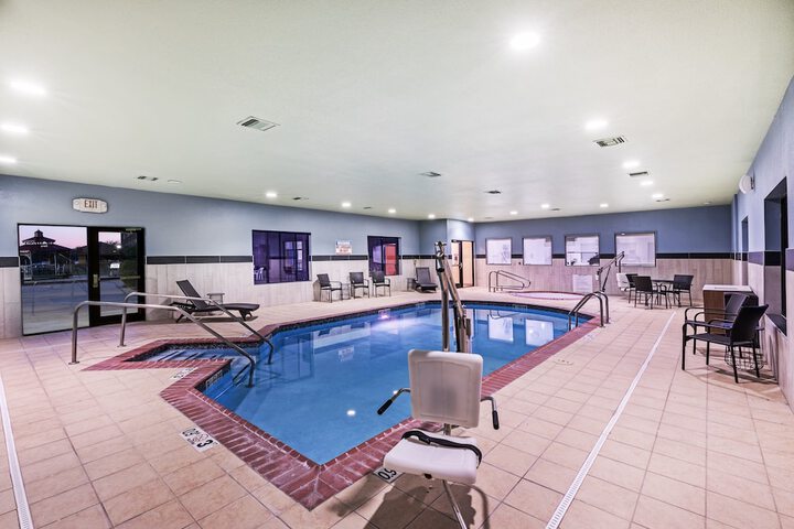 Pool 7 of 43