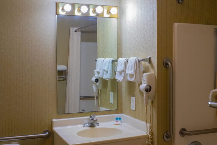 Room 43 of 63