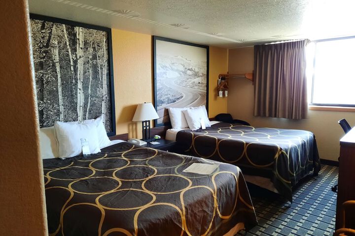 Room 28 of 41