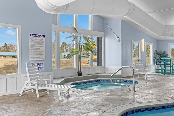 Nisswa Hotel and Suites