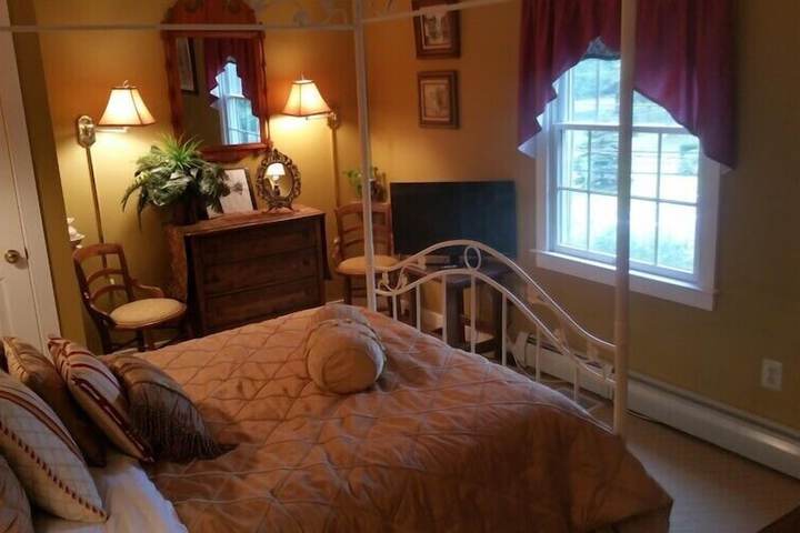 Room 7 of 11