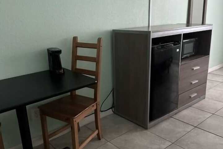Room 19 of 61