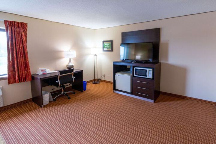 Room 13 of 34