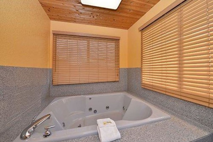 Quality Inn & Suites Grinnell near University