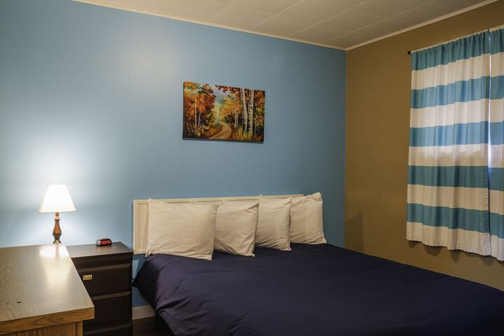 Room 25 of 48