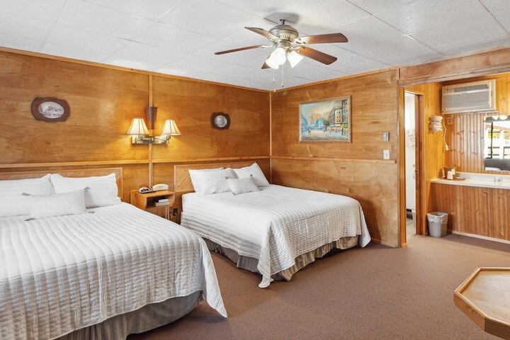 Room 22 of 25