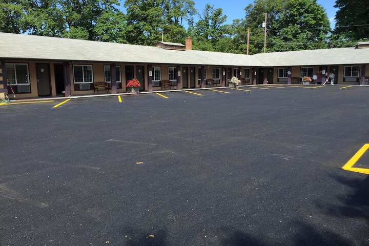Property Grounds 21 of 25