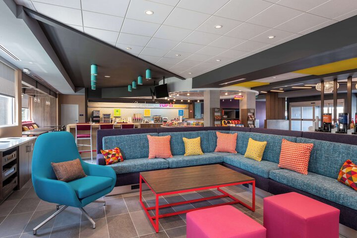 Breakfast/Coffee Service 28 of 31