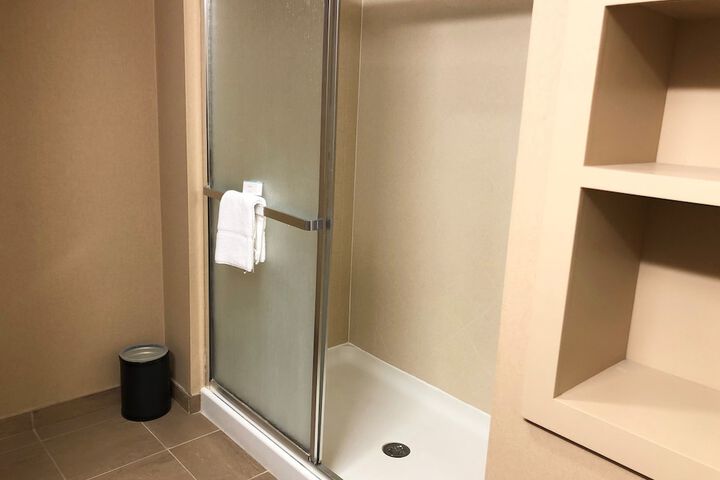 Hampton Inn & Suites Norfolk-Airport