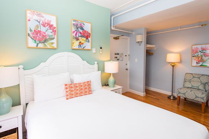 Room 73 of 119
