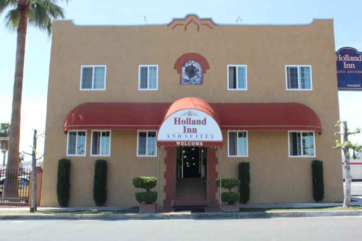 Hotel 7 of 40