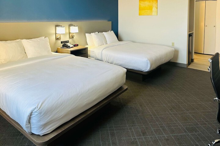 Room 14 of 52