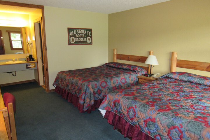 Room 32 of 85
