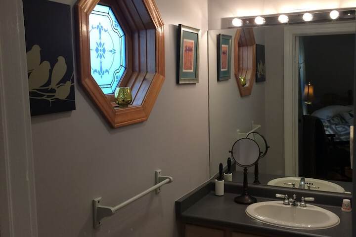 Room 24 of 51