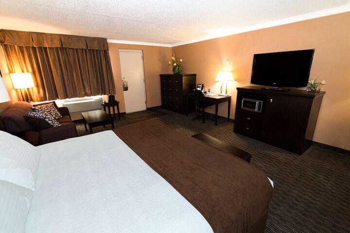 Room 15 of 62