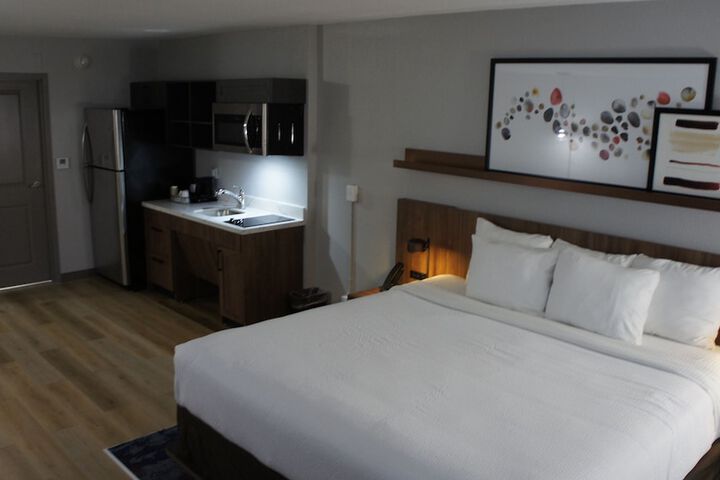 Room 18 of 26