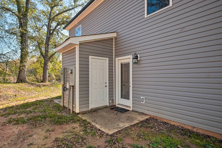 Greer Getaway w / Smart TV 1 Mi to Dtwn!