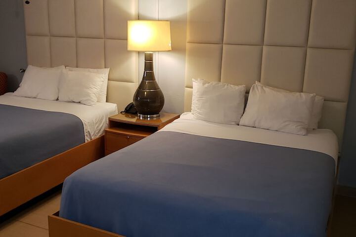 Ocean Mile Hotel