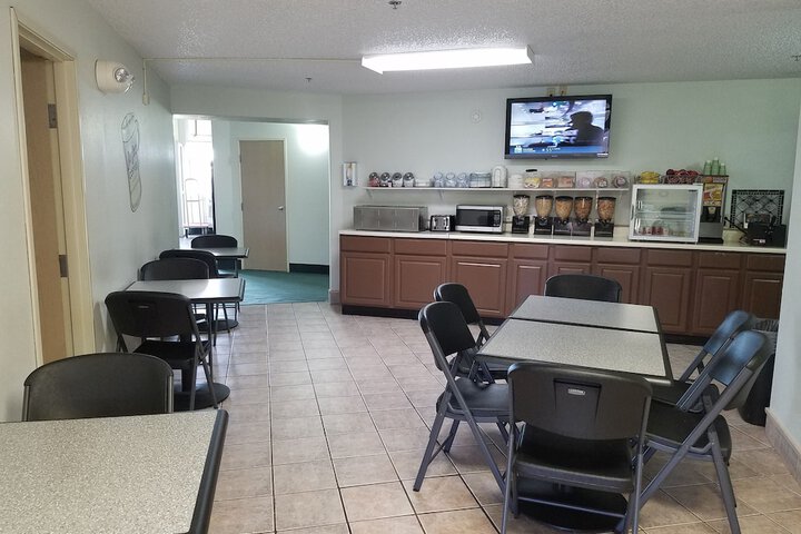 Simple Rewards Inn