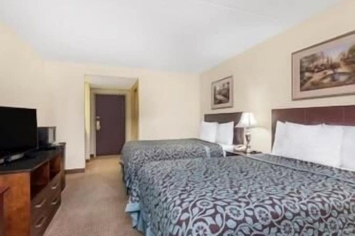 Room 20 of 32
