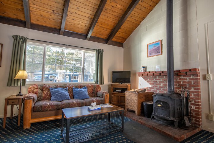 Gull Lake Lodge