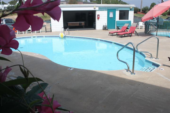 Pool 6 of 55