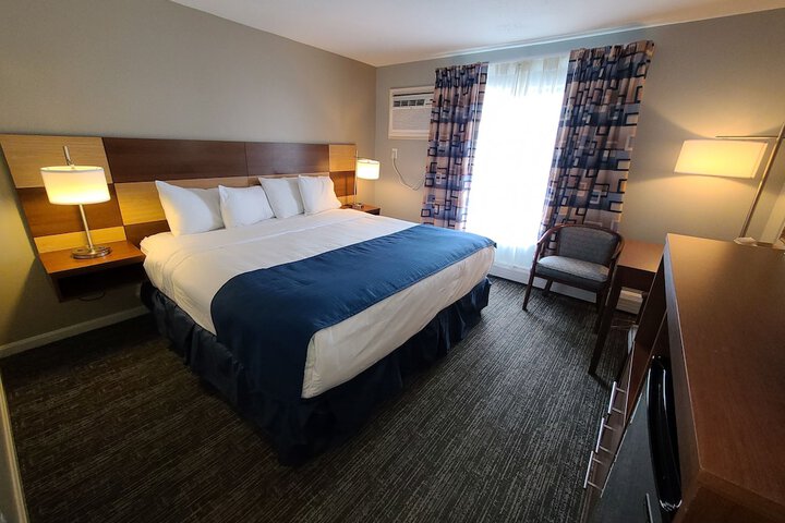 Room 35 of 49