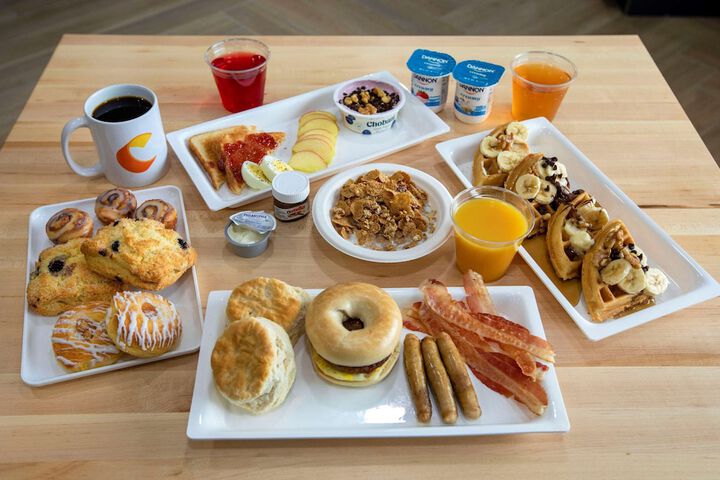 Breakfast/Coffee Service 28 of 35