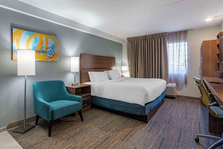 Room 29 of 36