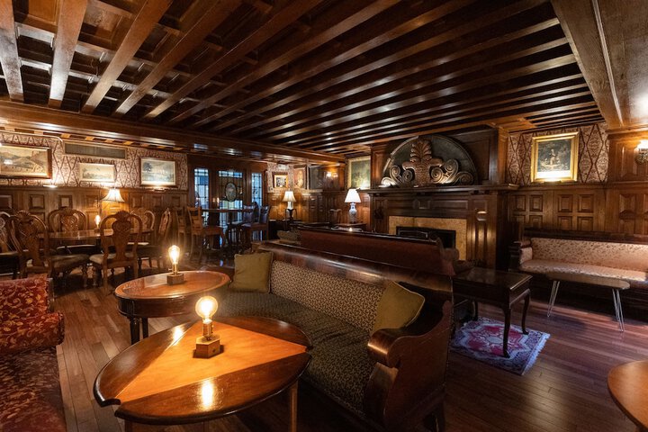 Hotel Interior 18 of 152