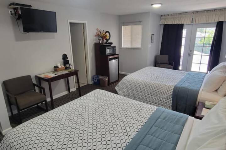 Room 27 of 71