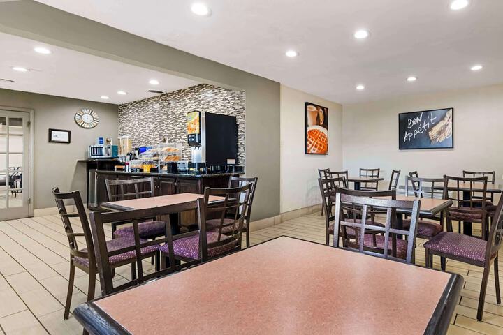 Best Western Red Carpet Inn