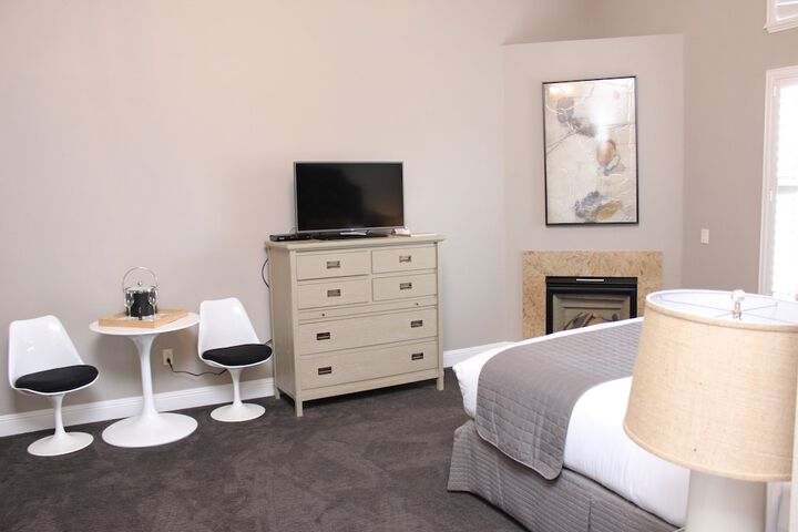 Room 18 of 34