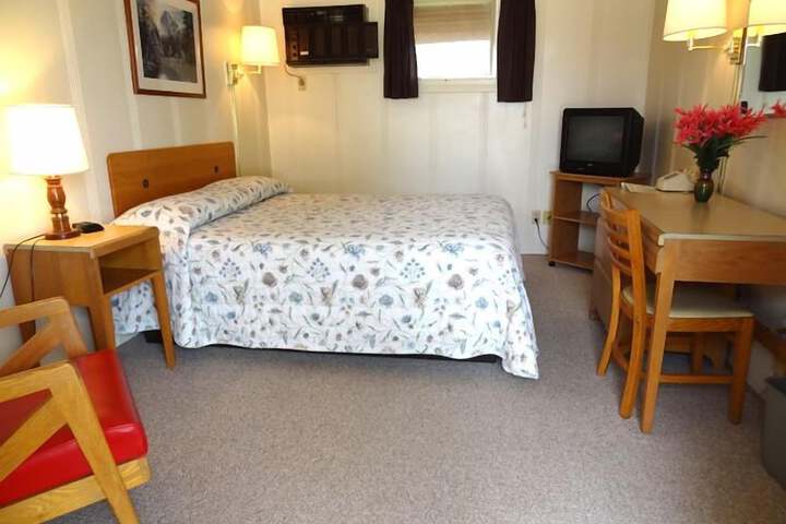 Cresco Motel