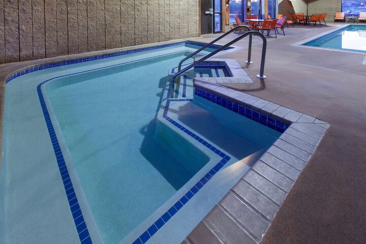 AmericInn by Wyndham Iron River