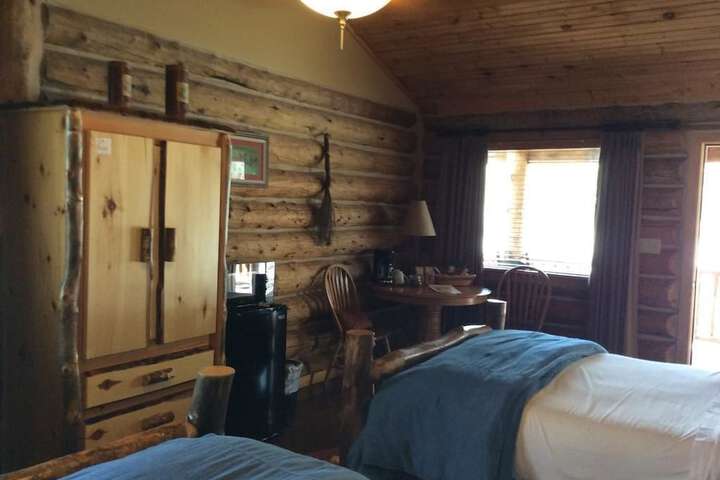 Dancing Bear Lodge