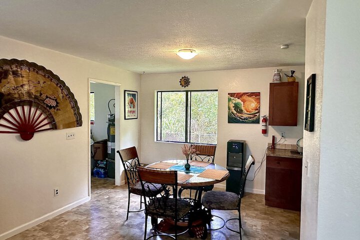 Room 10 of 21