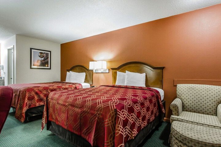 Econo Lodge Inn & Suites Enterprise