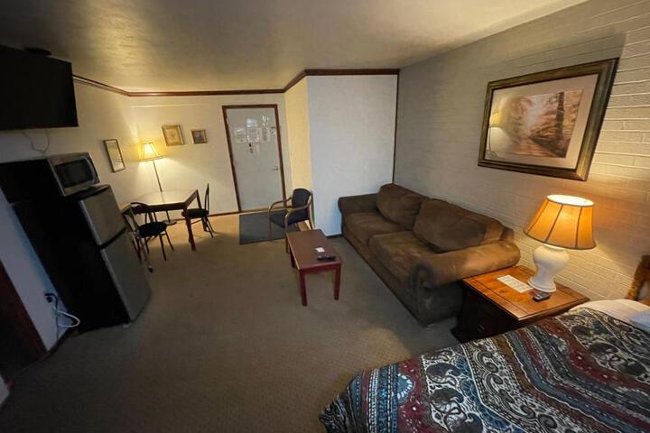 Highland Court Motel