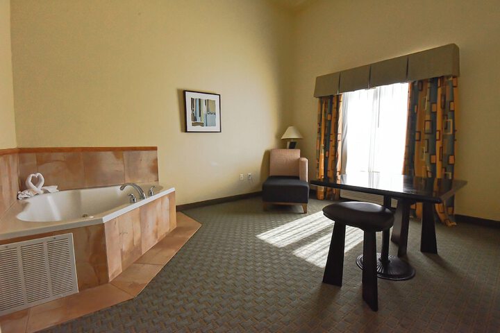 Room 71 of 113