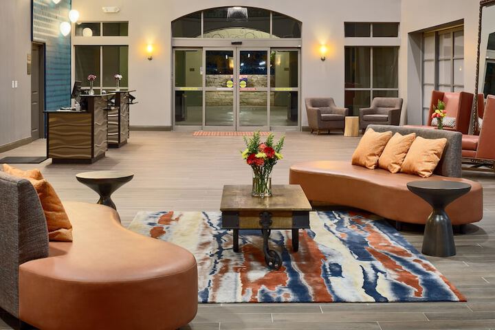 Hotel 6 of 61